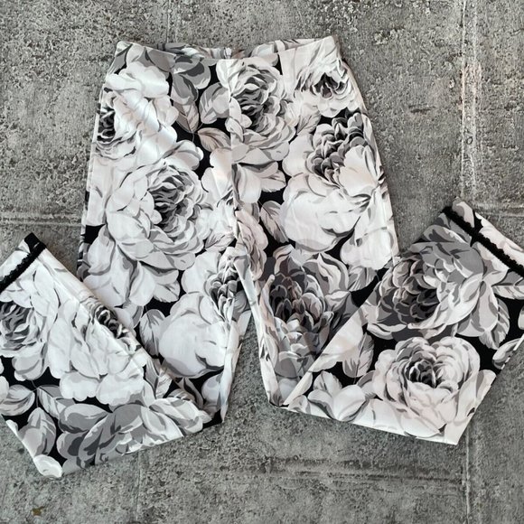 central fall Pants - Central Falls Women Pant White/Black Floral Print Pant Size 6 Made USA